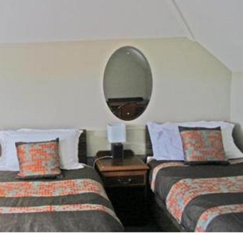 גלוואיי Copper Beech Guest House חדר תמונה